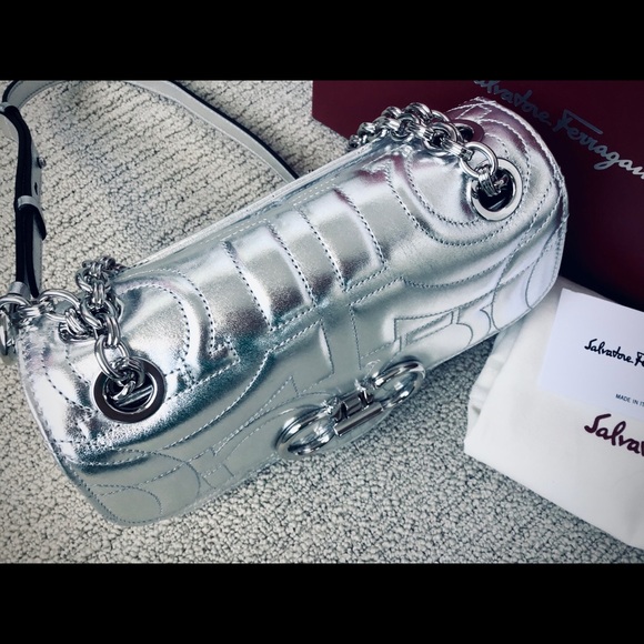 Salvatore Ferragamo Gancini Quilted Shoulder Bag - Picture 7 of 8